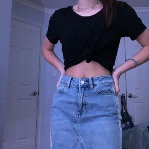 American Eagle black shirt